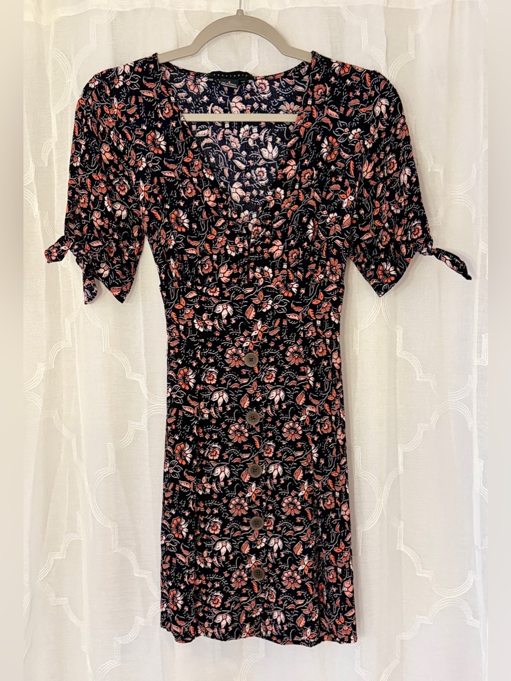 Sanctuary Size 2 Black Pink Floral Tie Sleeve Mini Dress